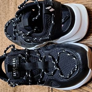 Skechers Los Angeles air cooled, memory foam shoes sz. 8.5